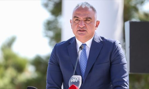 Bakan Ersoy: Topraklarımıza düşen her ateş, devletimizin gücü, milletimizin birlik ve beraberliği karşısında sönecek